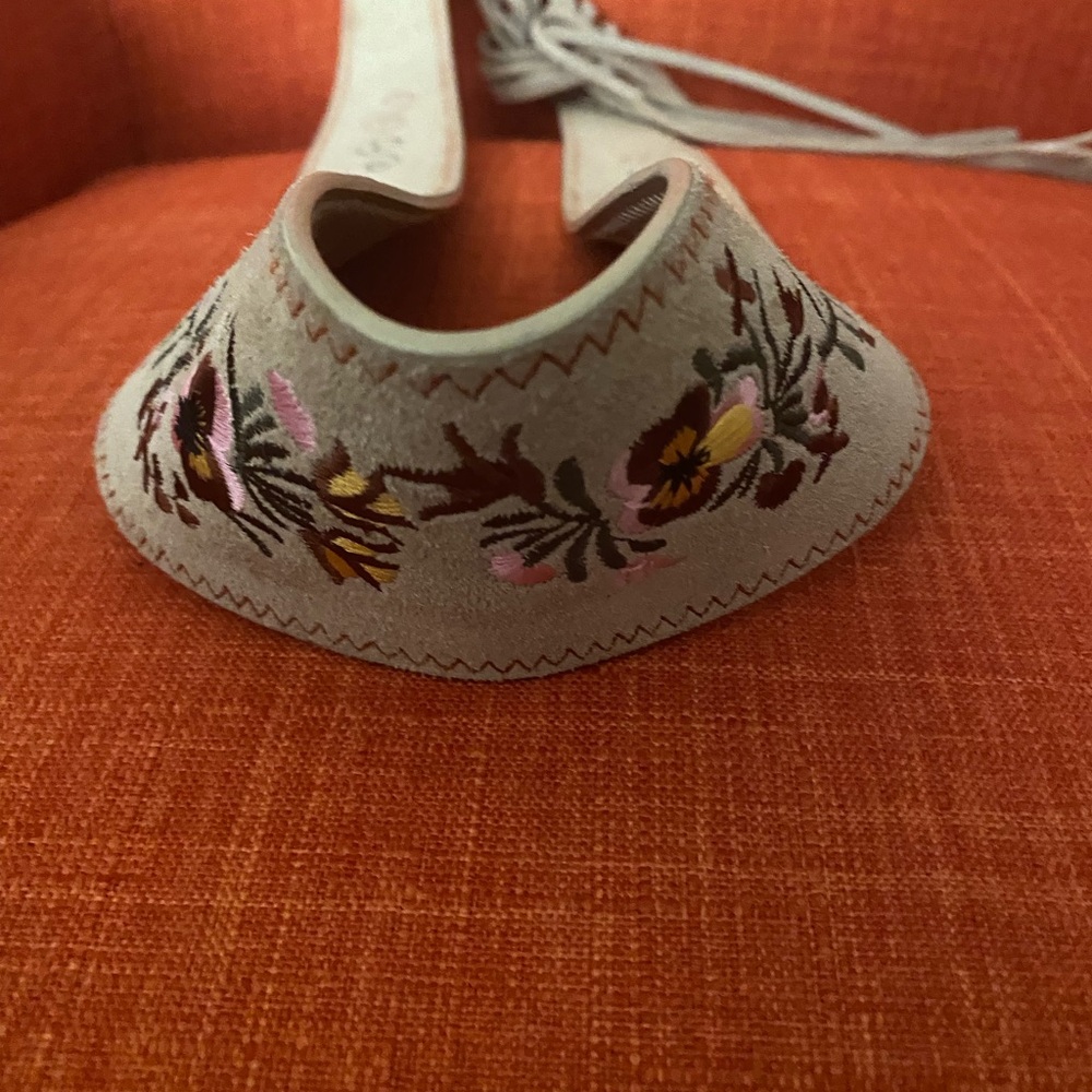Southwestern Embroidered Floral Women's Belt